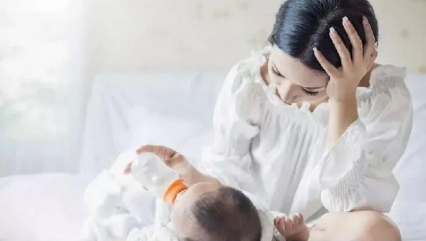 斥妻子借口顾娃懒煮饭 白目夫遭网轰:你以为带娃不累?