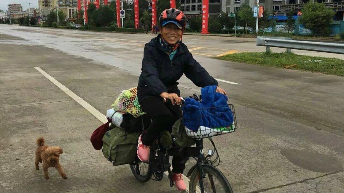 暖势力 “野狼奶奶”的环球骑行梦: 56岁出发,66岁骑行12国, 治愈十年抑郁