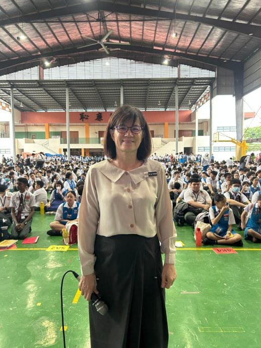 一人三重角色 诠释华文教师精神