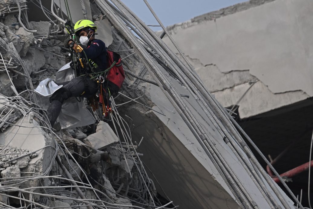 曼谷大楼“疑70处测到生命迹象” 集中17至21楼 救援人员抢时间搜索