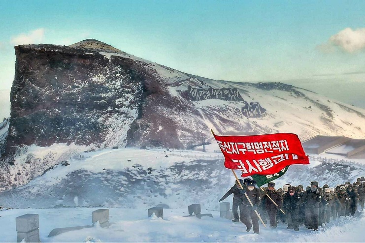 朝鲜白头山入选世界地质公园