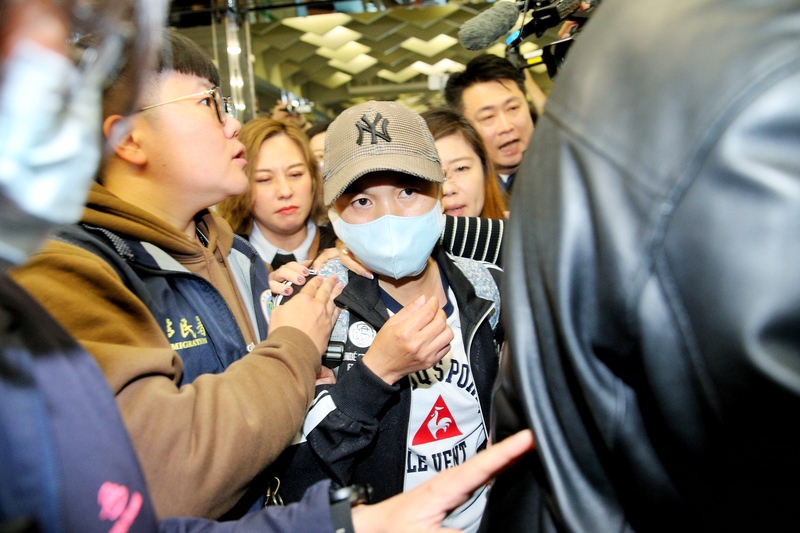 未按期离台 陆配“小微”被强制驱离