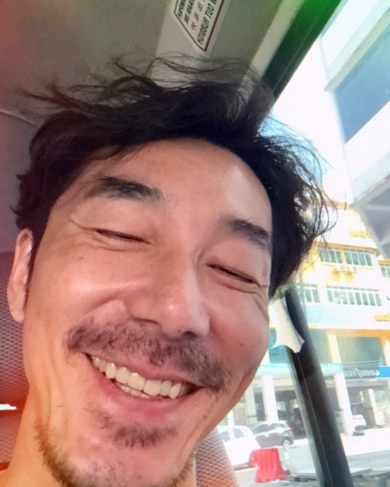 李李仁来马拍《沙央》 牙齿掉了成功黏回去