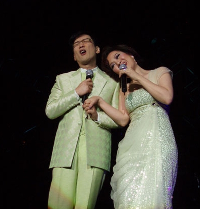 李茂山欠债跑路26年 遭直击中国餐厅端盘赚钱?