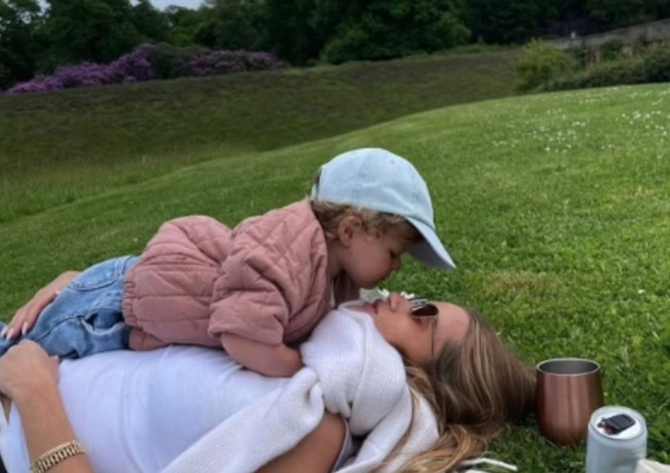 杰森史塔森搭搭私人直升机出行 吓坏马匹挨轰扰民