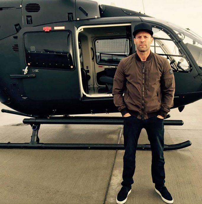 杰森史塔森搭搭私人直升机出行 吓坏马匹挨轰扰民