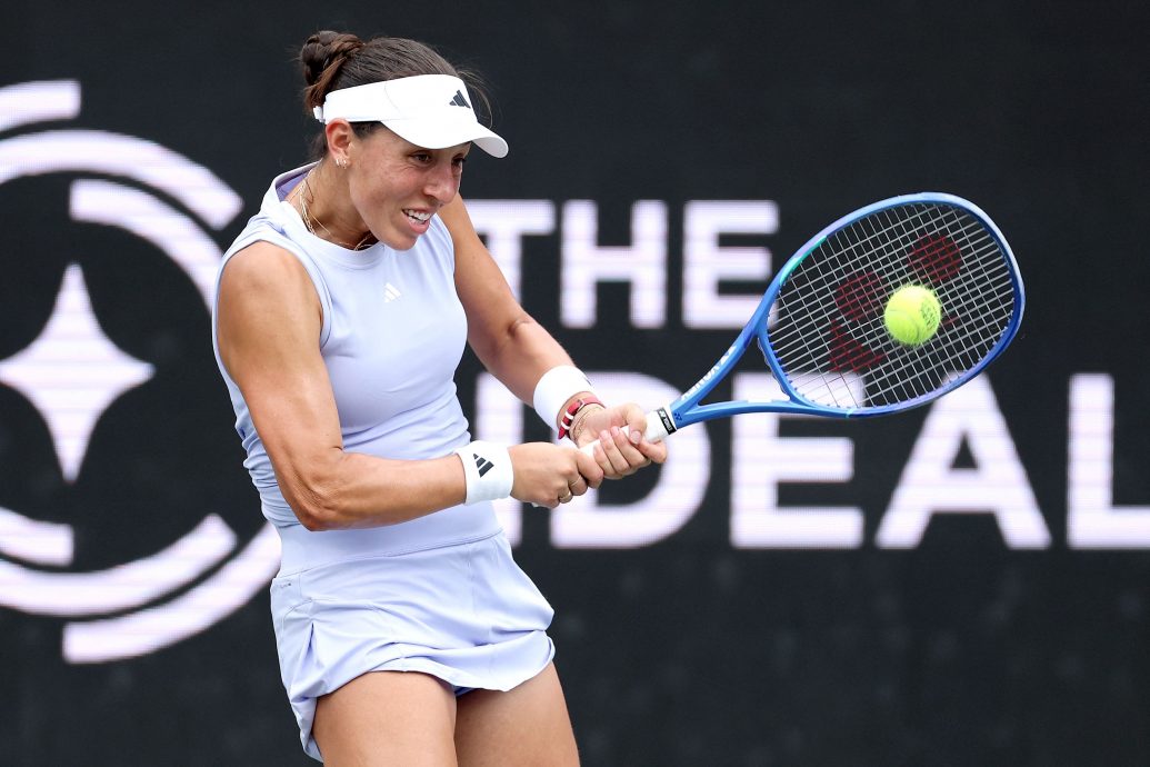 查尔斯顿网球赛8强|钦文不敌亚历山德洛娃  佩古拉粉碎柯林斯卫冕