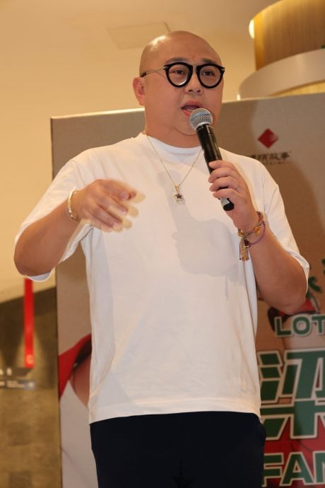 梁竞徽首来马办见面会 陈山聪惊喜现身惹尖叫	