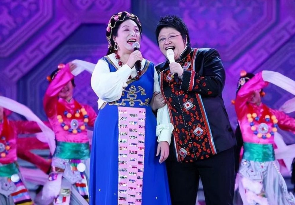 母亲雍西去世 韩红遵照遗愿不办仪式