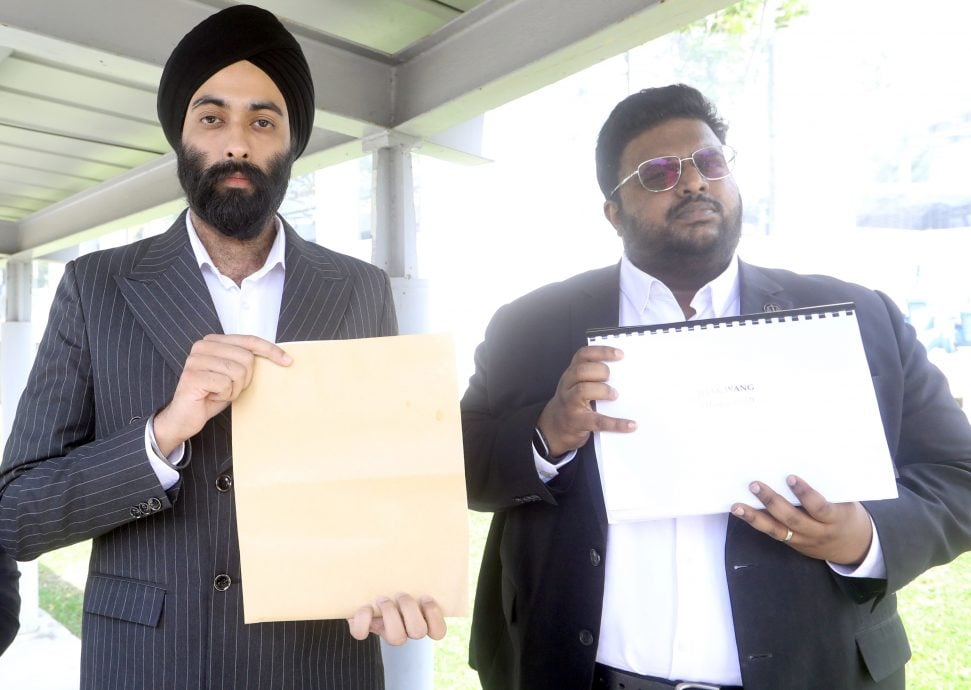 沙州议员集体贪污|“包括名字地点对话记录”·吹哨者律师:再呈300页附加证据助查