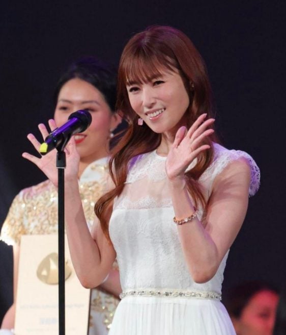 消失1年多现身微博之夜 深田恭子爆肥真相曝光