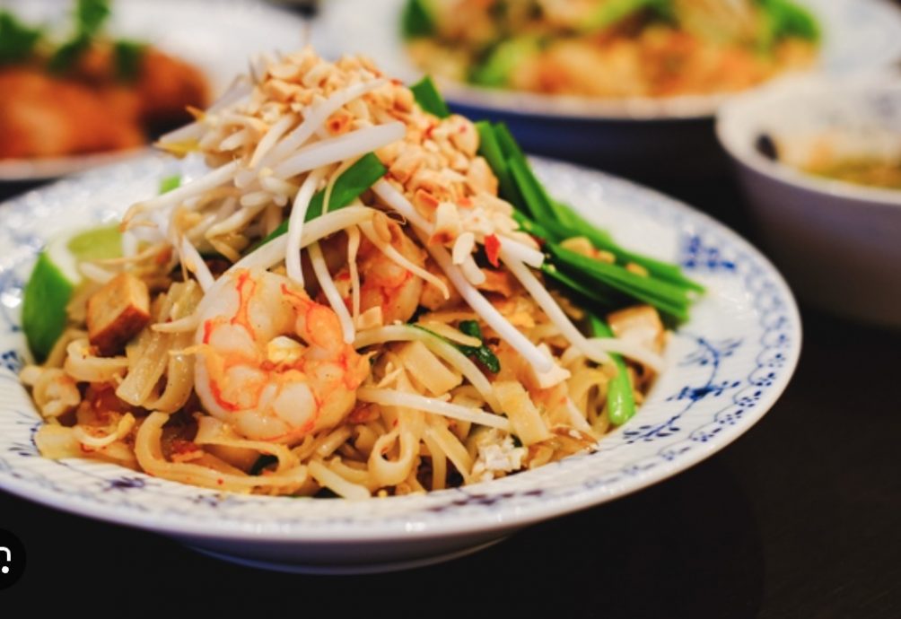 炒粿条误加这东西惹出祸!男子挥刀自残血洒便利店