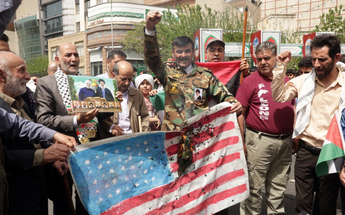 特朗普放话:若伊朗核谈判破裂 必要时动武