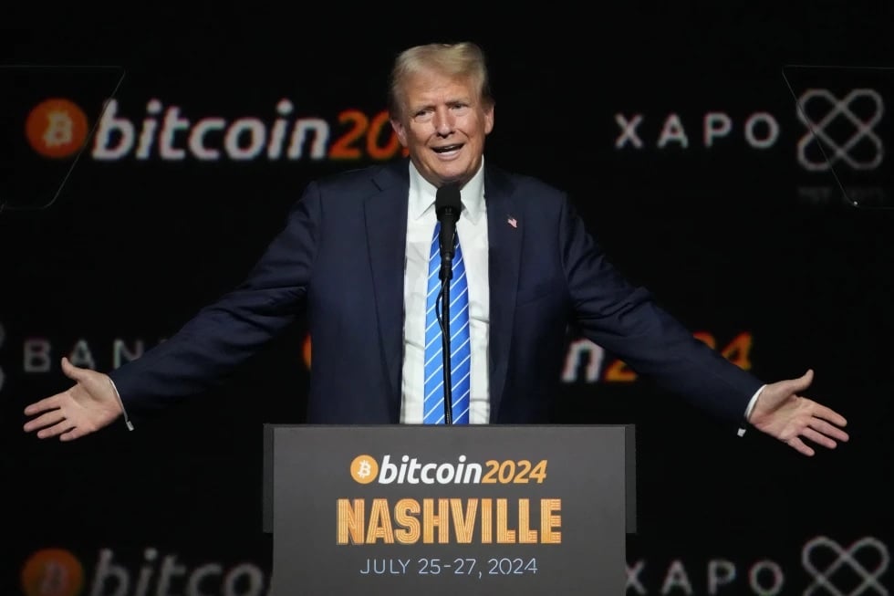 特朗普邀220最大持有者共进晚餐 $TRUMP币价随之上扬