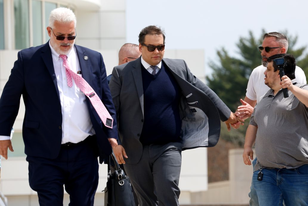 盗用他人名义捐款自肥 美前众议员桑托斯判刑7年