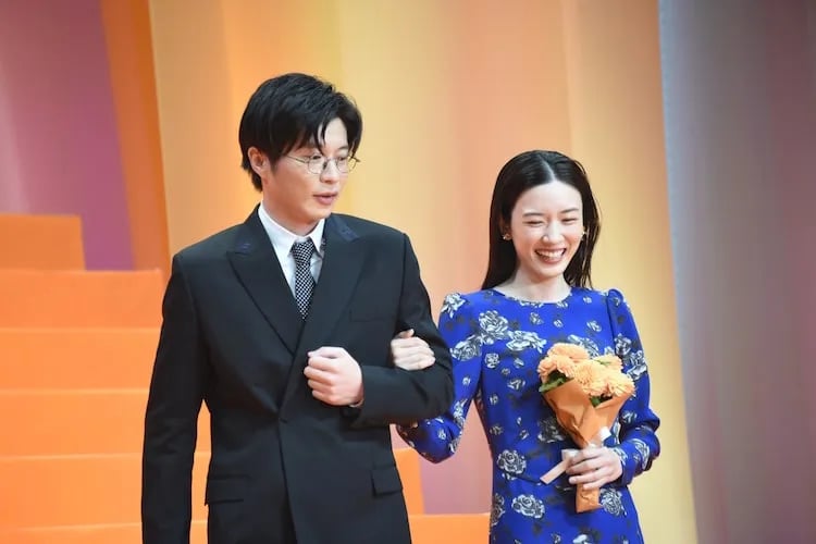 相约人夫还劈腿韩星 永野芽郁惊爆不伦三角恋