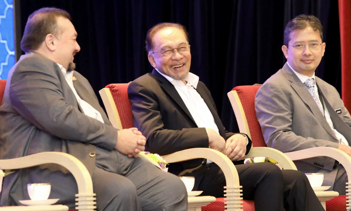 盼延长停火方便援助 安华17日曼谷与缅首脑会面