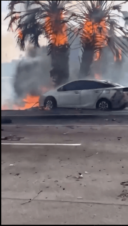 看世界三图)佛州小型飞机坠毁3死1伤