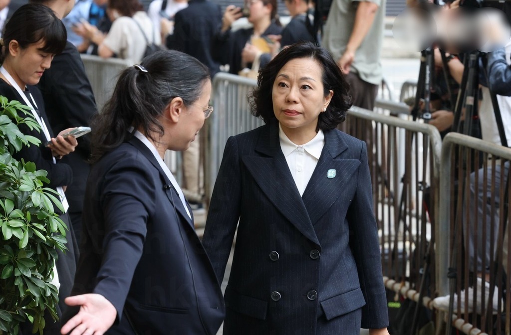 看世界)李兆基逝世在香港殡仪馆设灵政商界人士到场致祭