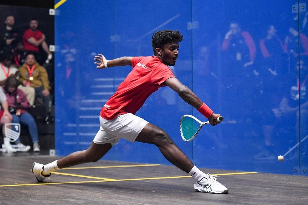 第一届世界23岁以下壁球赛  阿米森拉治（李丹肯）携手闯次圈