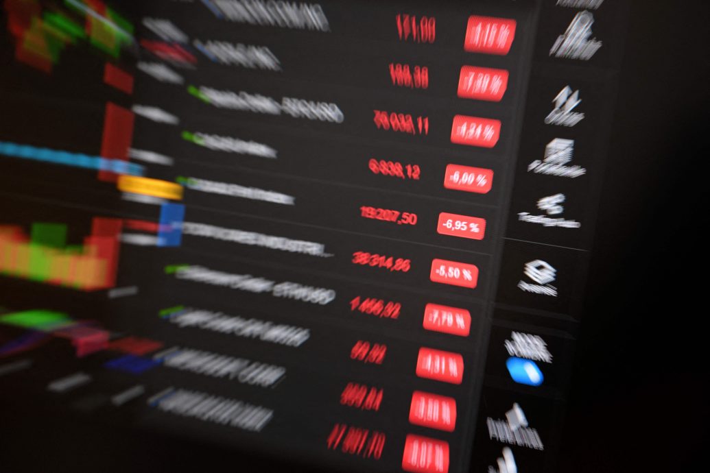 美国与全球“经济衰退”几率飙到60%! 金融圈紧急示警