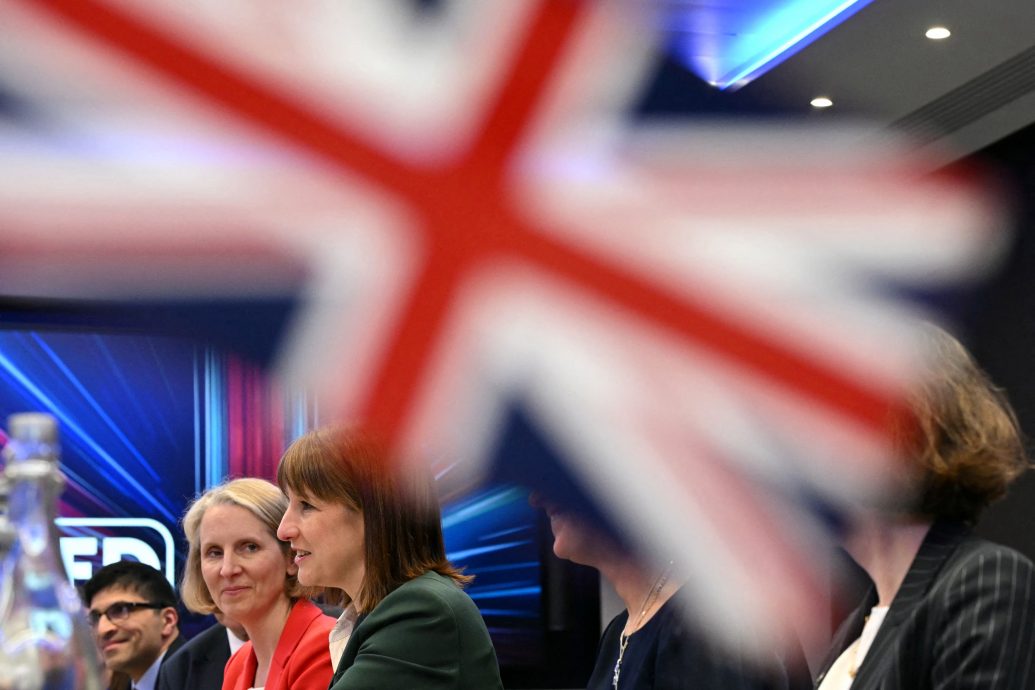 英国允投入200亿英镑 助出口商应对美国关税影响