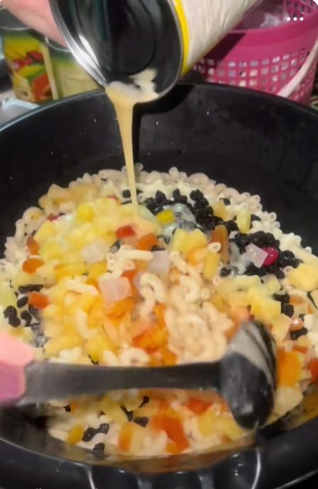 视频|创意还是黑暗料理？这道甜品引发东西马两级反应