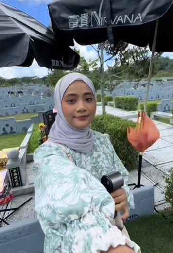 视频|巫裔妻随夫家扫墓引热议 跨宗教温情感动网民