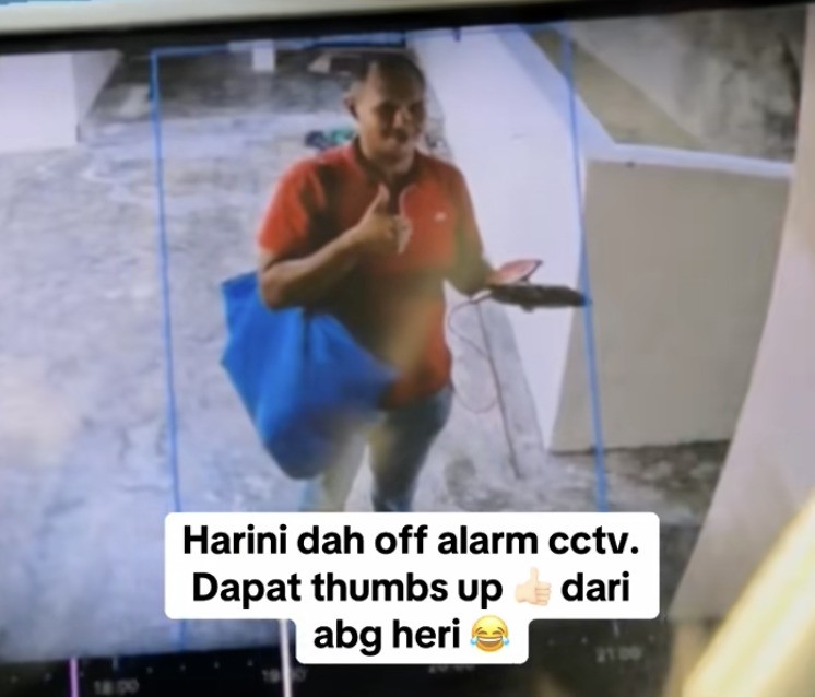 视频|送货突遇组屋警钟作响 快递员吓得“手舞足蹈”