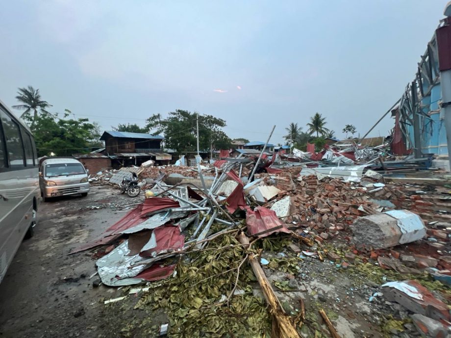 请制图集//缅甸7.7级强震|没有相机的摄影 用手机记录爱与希望