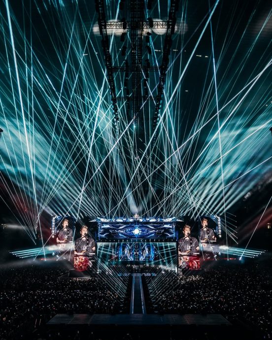 谢霆锋升3层楼高想爆粗 启德首唱音响太烂被“灭音”