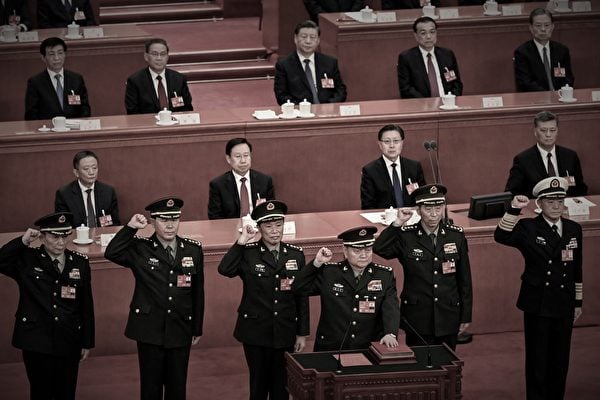 近60年首在任中央军委副主席被清洗 英媒:何卫东涉贪被免职