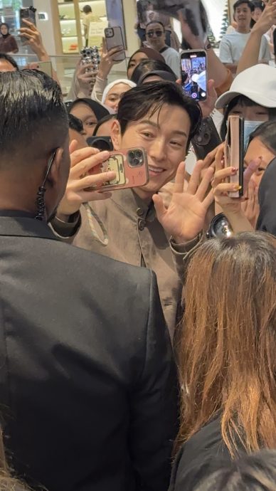 郑星一首次来马有求必应 旅游首选条件人少景美