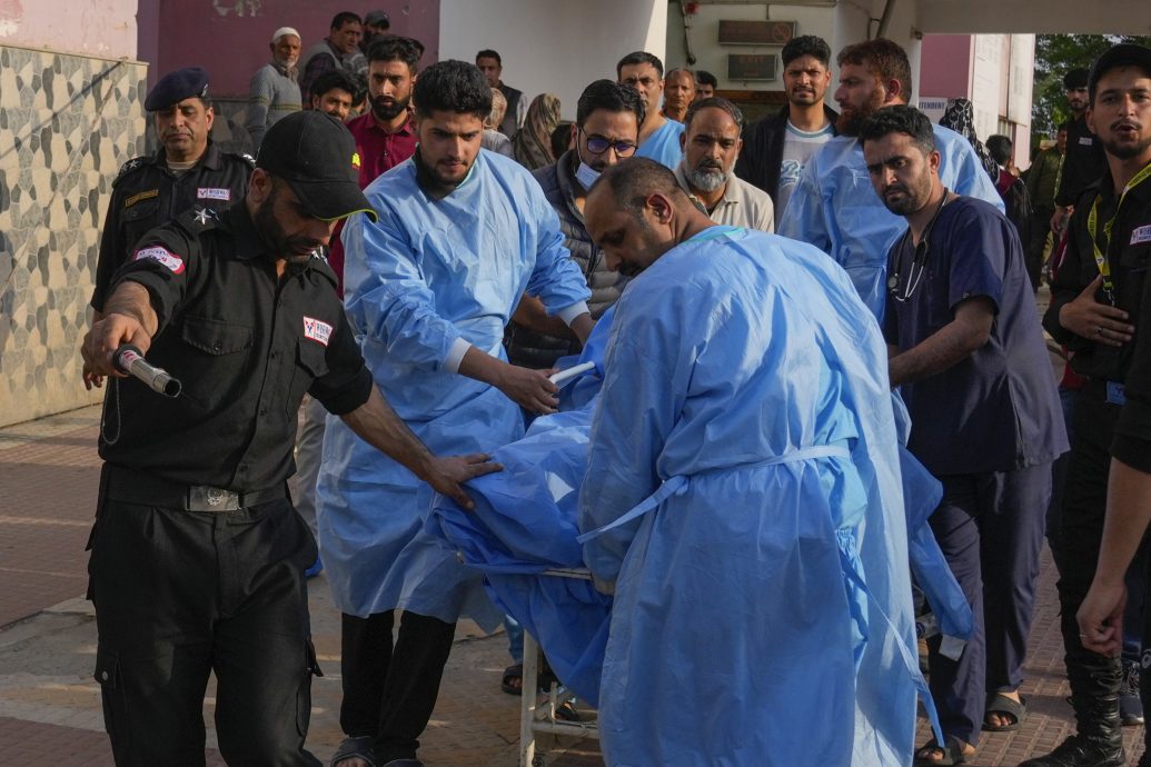 鎗手袭击印控克什米尔游客 至少24人丧命