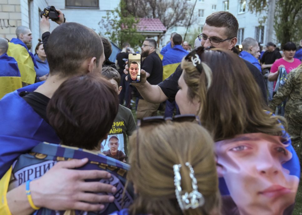 阿联酋居中斡旋　俄乌交换逾500名战俘 