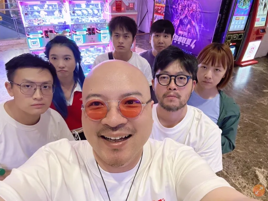 飞机遇风灾狂抖难降落 易小星急写遗书内容曝光