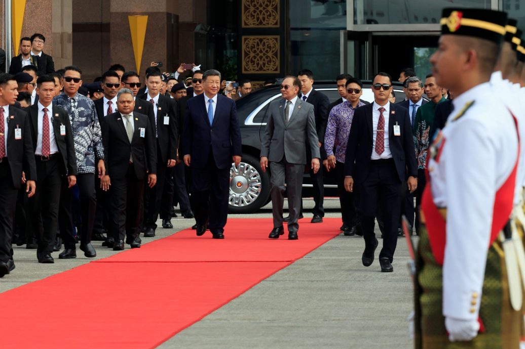 马中携手实现“空中丝绸之路” 共同推动基建与港航合作