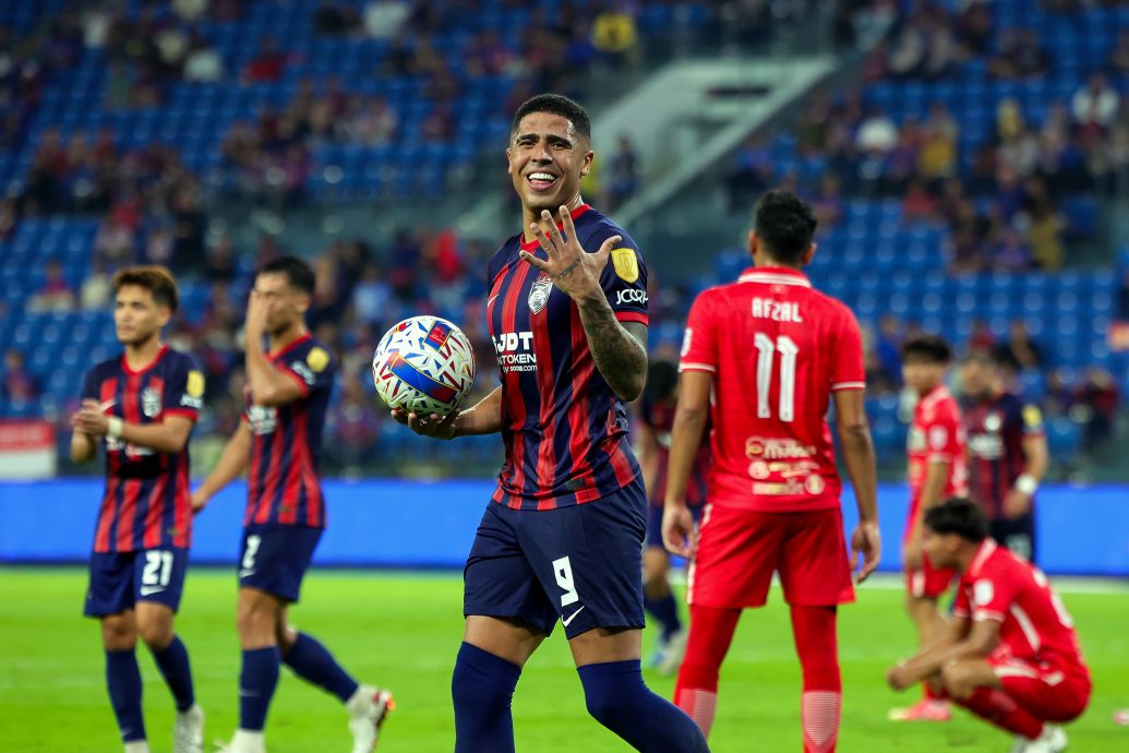 马超| 伯格逊独进5球  南虎9比0屠杀吉兰丹