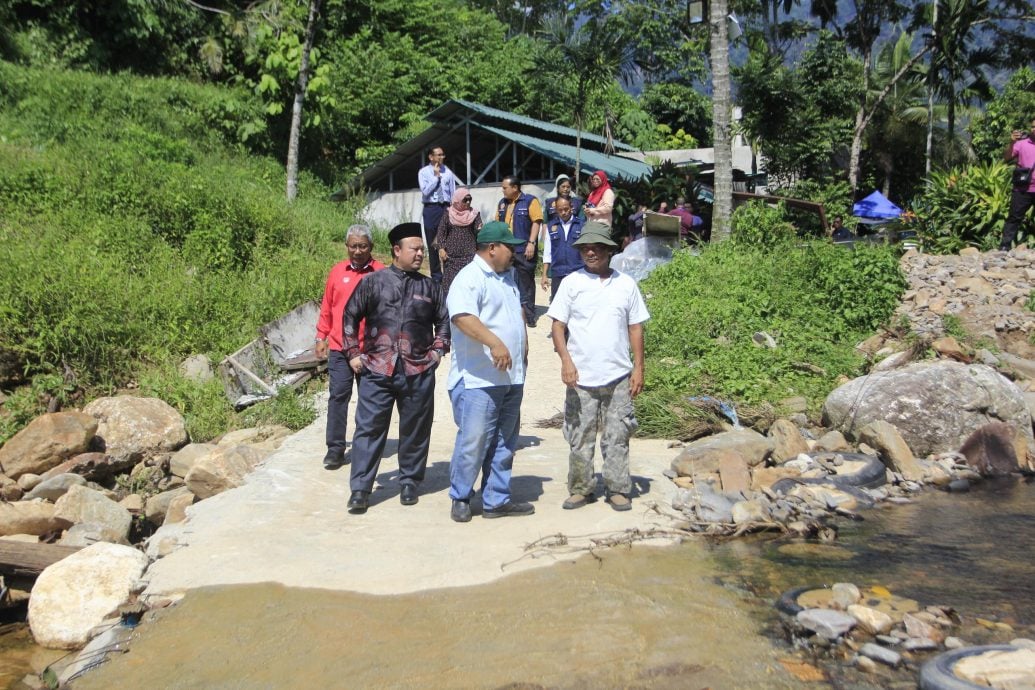 曼苏:营地爆发传染病 没想象般严重