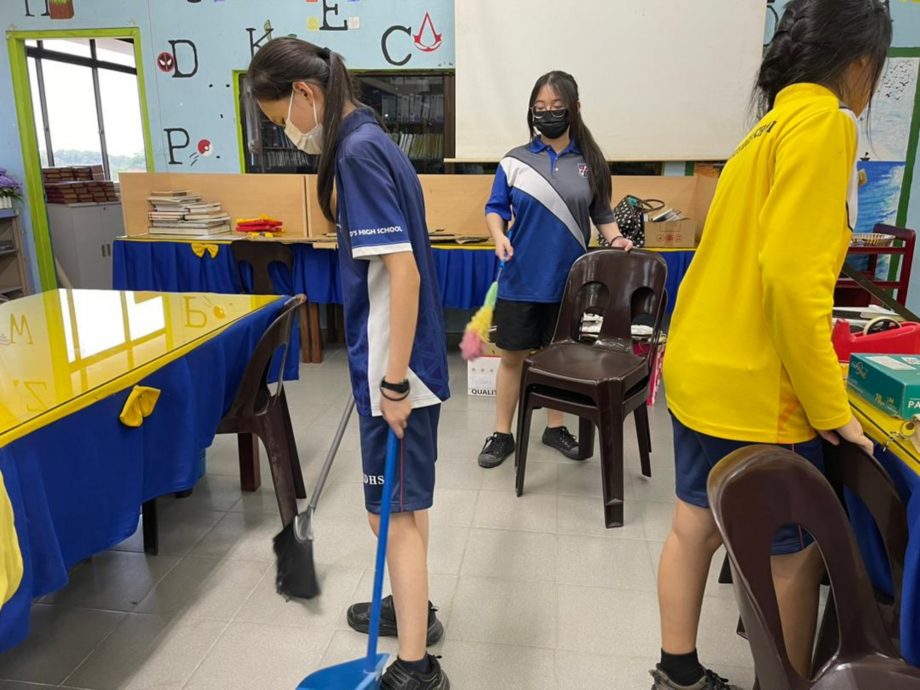  （古城版）学海学记副文：圣大卫中学图书馆大扫除 共建整洁美观阅读天地