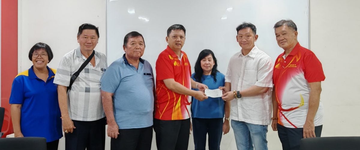 (大北马)张德仁捐2万给华民小学,作百万礼堂基金。