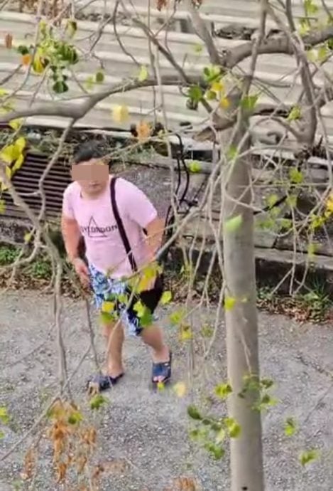 (大北马)心理变态或精神失常?华男后巷赤裸晒日光浴