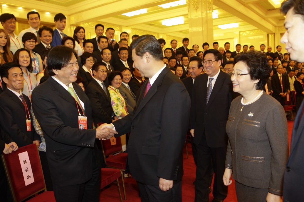 习访马特辑/配文1/到访诗巫晤张晓卿