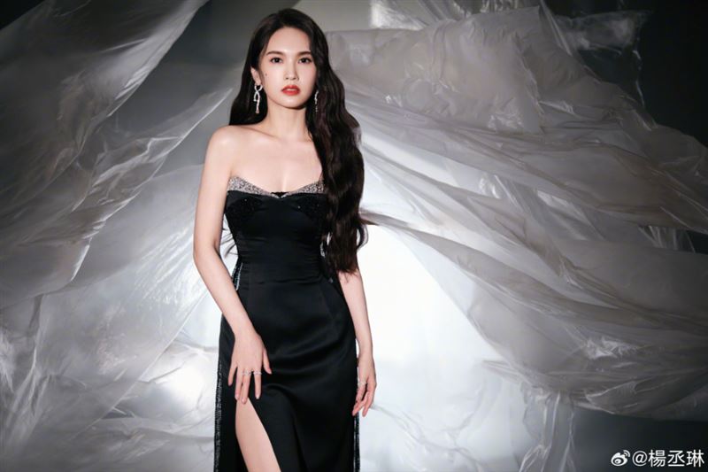 Makiyo控诉女星红了不认人 主持人：是杨丞琳？