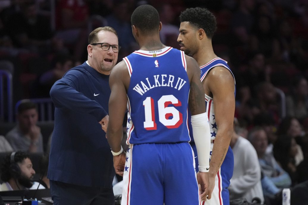 NBA|3大将再爆发挫活塞  国王基本锁定附加赛席