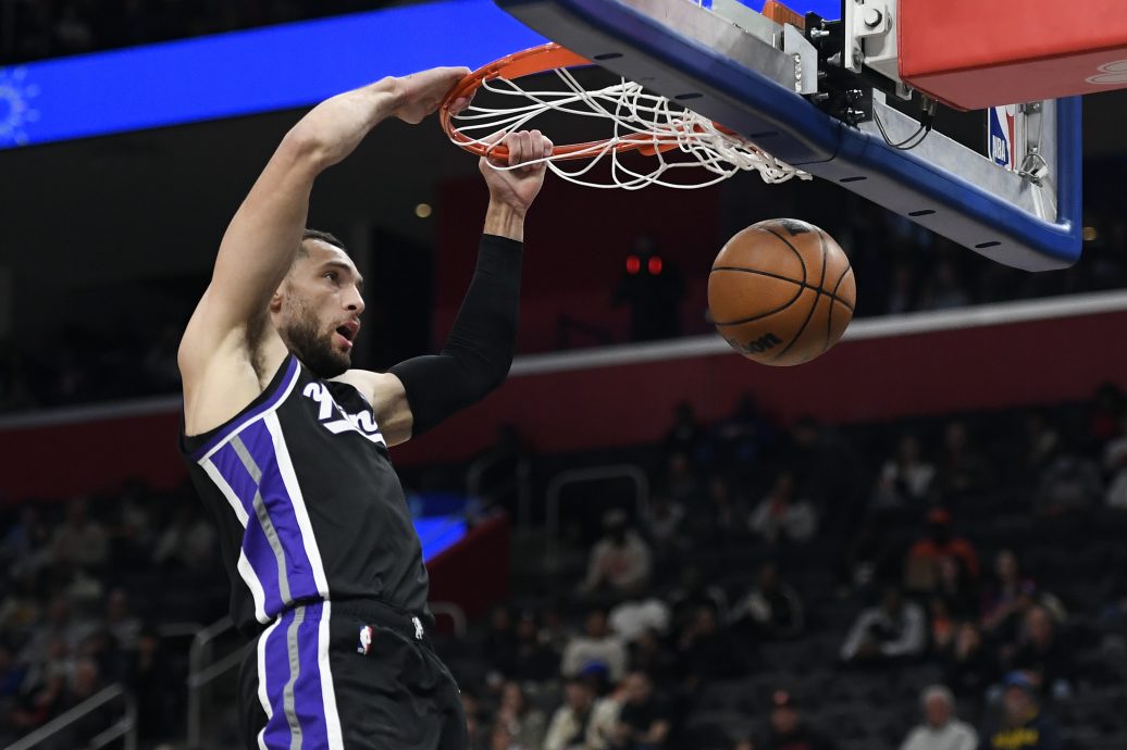 NBA|3大将再爆发挫活塞  国王基本锁定附加赛席