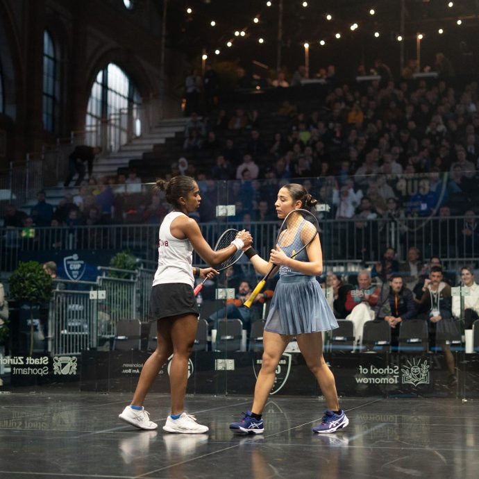 PSA壁球蚱蜢杯  茜娃强势闯4强