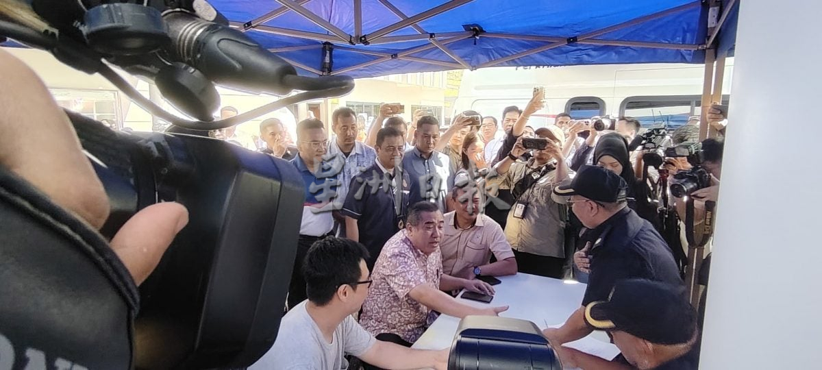 布特拉高原气爆：客货车载灾民回家取重要物