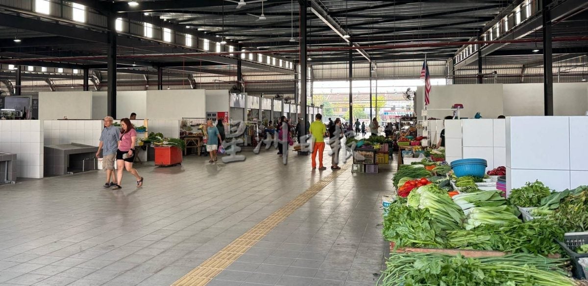 (大北马)近90%小贩已迁返重建后的诗不朗再也巴刹营业。