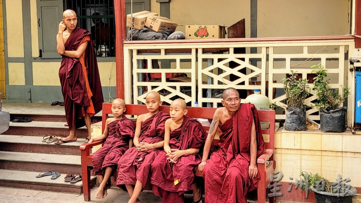 请制图集//缅甸7.7级强震|没有相机的摄影 用手机记录爱与希望